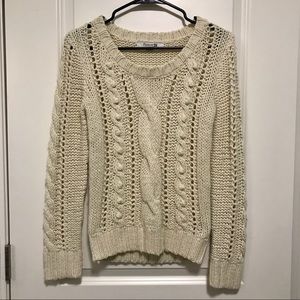 ⭐️MAKE AN OFFER⭐️ Chunky knit sweater
